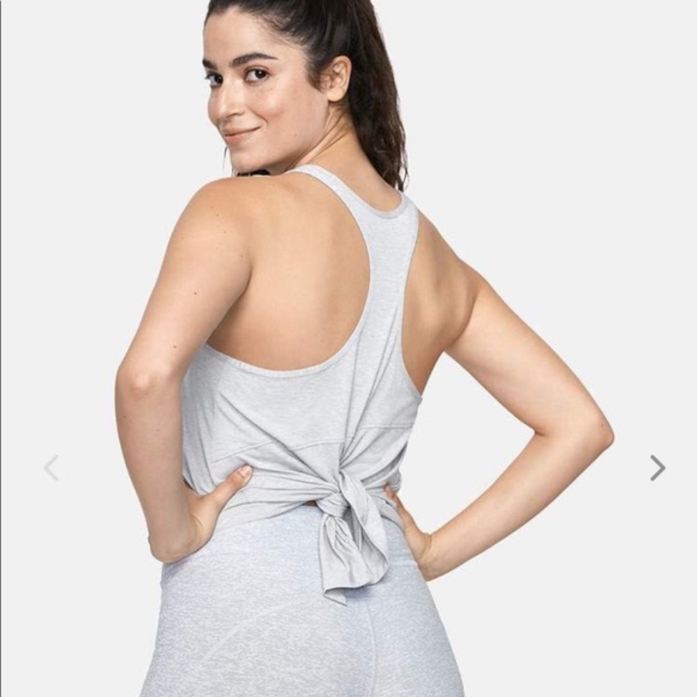 Outdoor Voices tie back tank in light grey